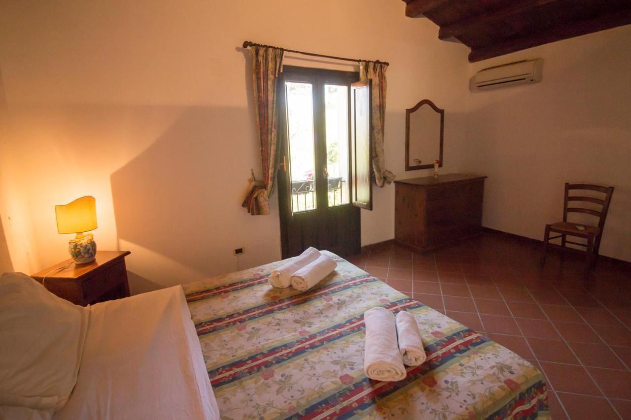 Agriturismo Tarantola Villa Alcamo Esterno foto